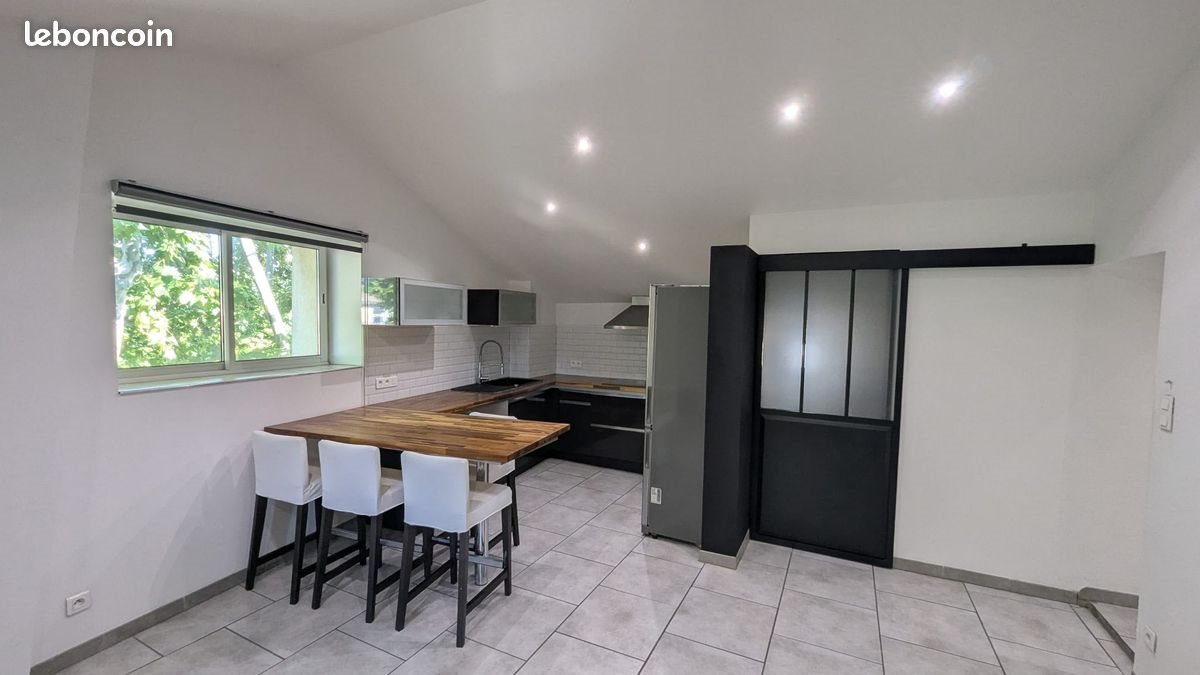 Appartement à louer, 58m², Morières-lès-Avignon