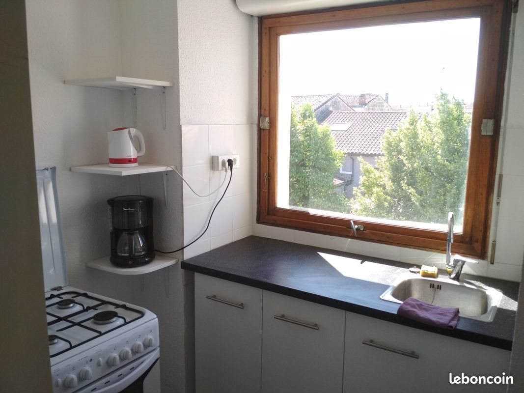 Appartement à louer, 35m², Talence