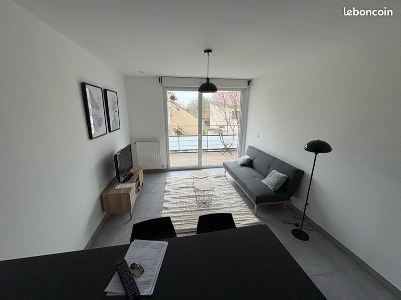 Appartement à louer, 40m², Sathonay-Camp