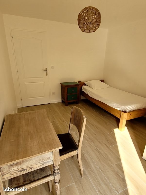 Appartement à louer, 72m², Calvisson