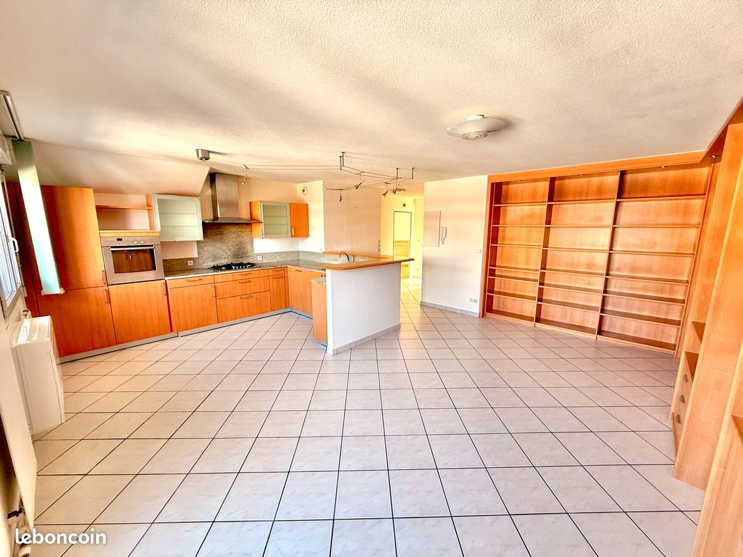 Appartement à louer, 68m², Annecy
