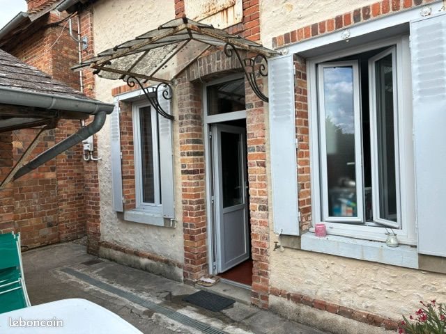 Maison à louer, 42m², Brinon-sur-Sauldre
