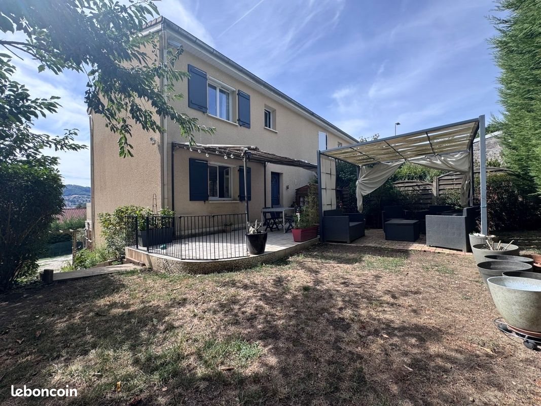 Maison à vendre, 111m², Unieux