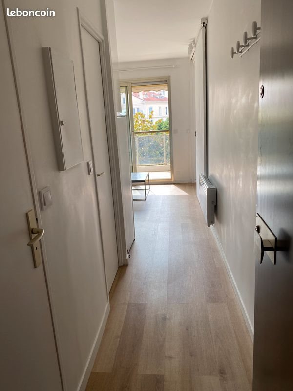Appartement à louer, 24m², Cannes