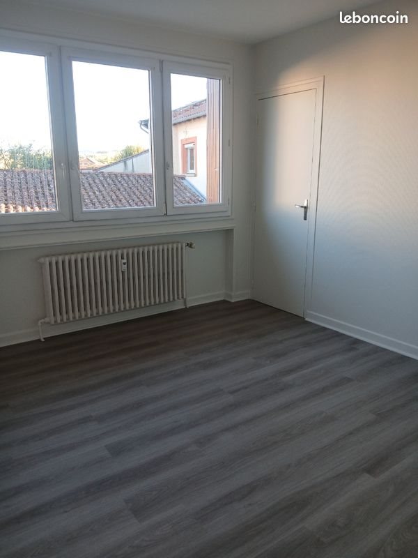 Appartement à louer, 40m², Saint-Marcellin-en-Forez