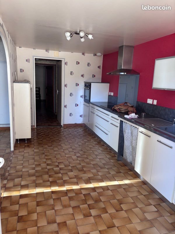 Maison à louer, 80m², Villeneuve-la-Comtesse