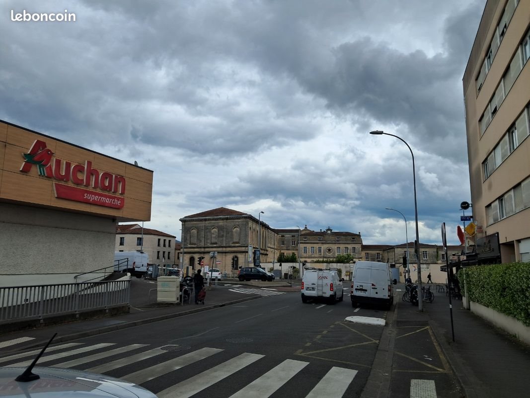Appartement à louer, 16m², Talence