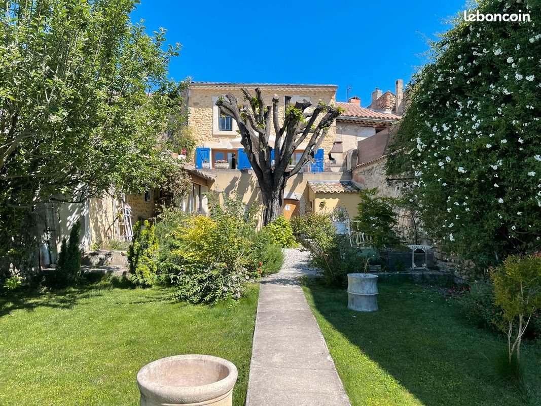 Maison à vendre, 200m², Saint-Maurice-sur-Eygues