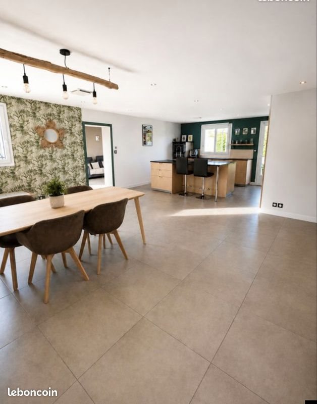 Maison à louer, 125m², Nébian
