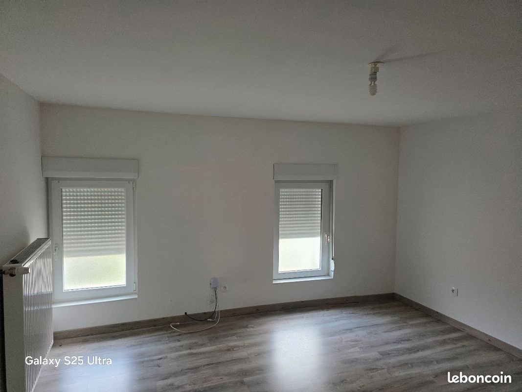 Maison à louer, 80m², Avesnelles
