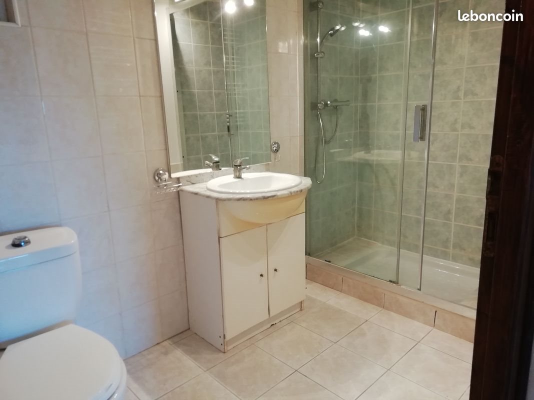 Appartement à louer, 40m², Azille