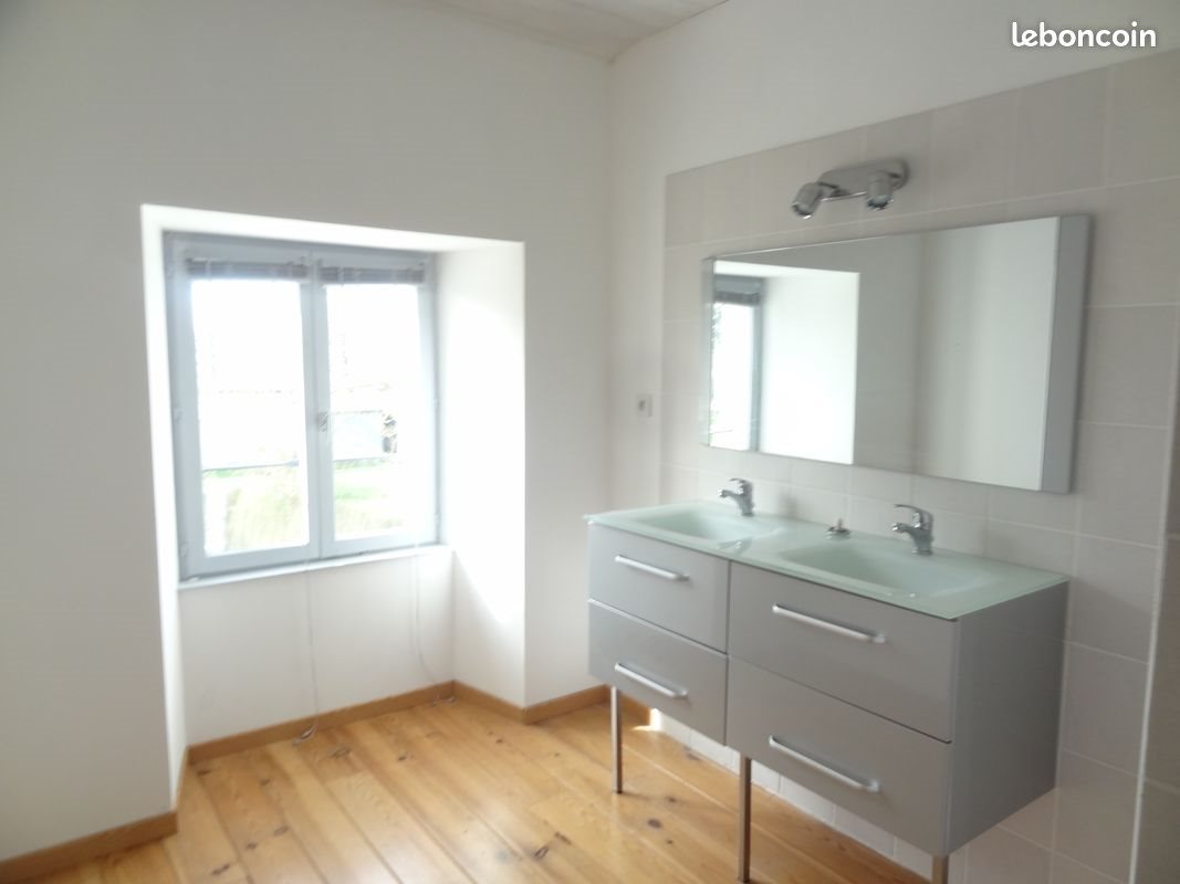 Maison à louer, 86m², Fouquebrune