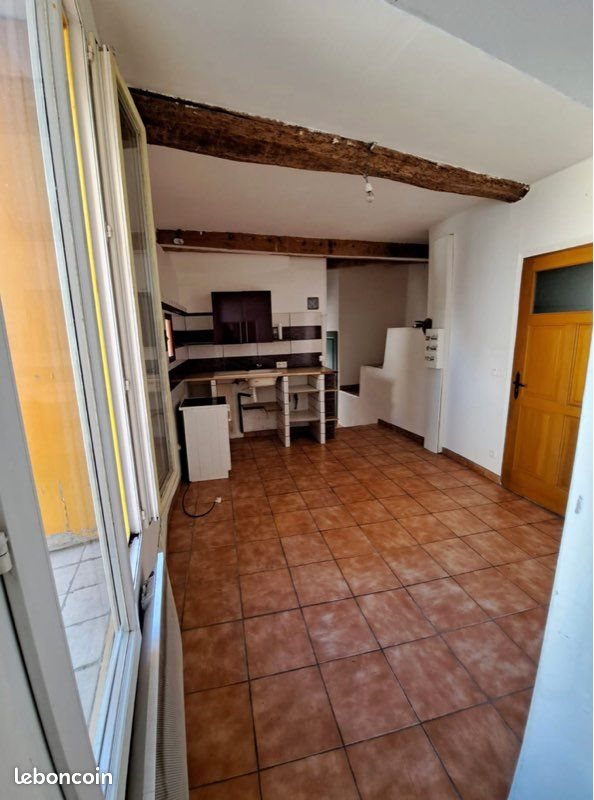 Appartement à louer, 23m², L'Isle-sur-la-Sorgue