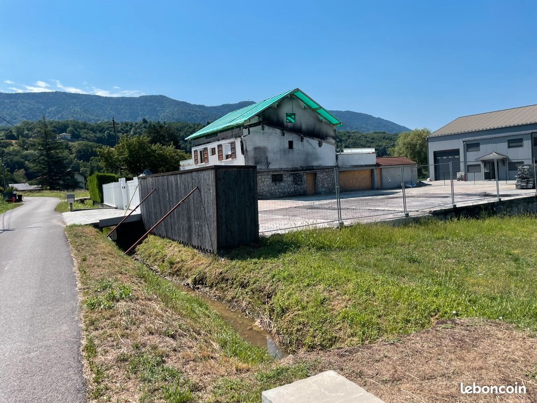 Maison à vendre, 200m², Laissaud