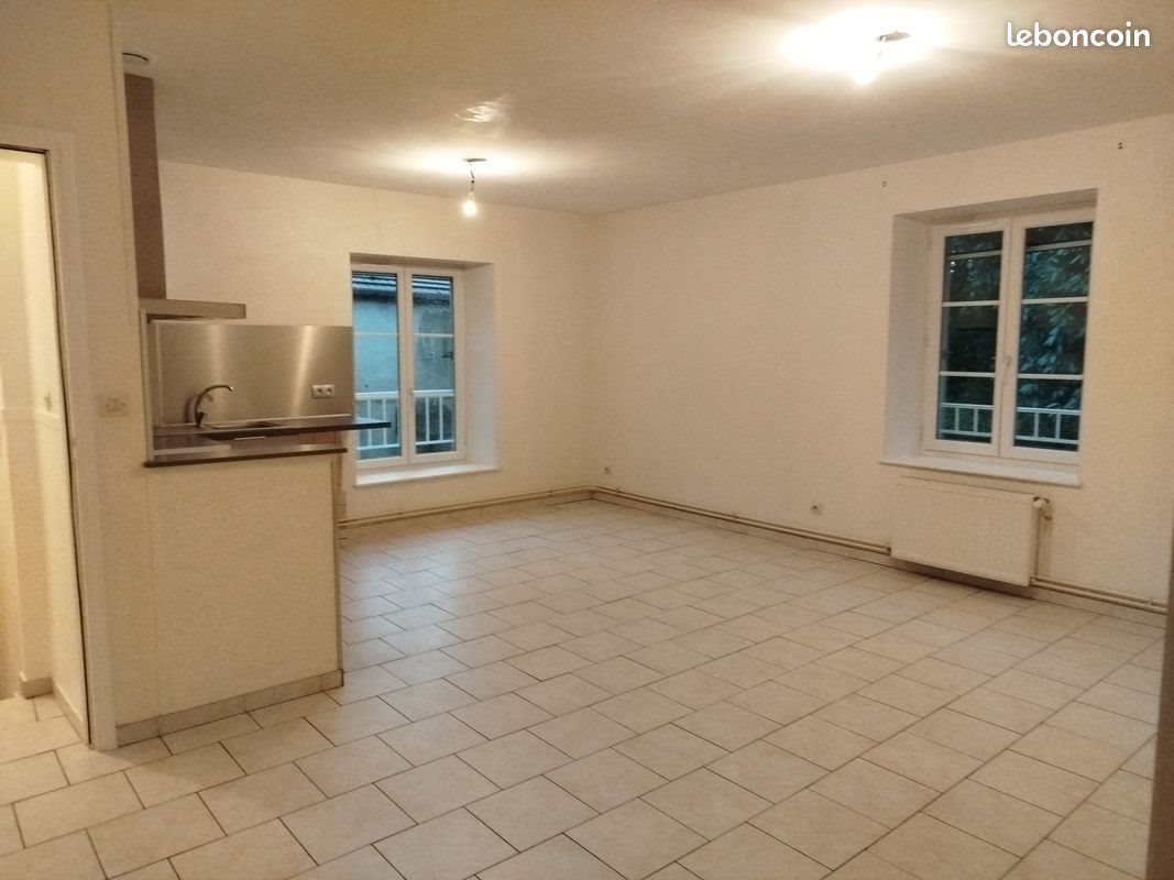 Appartement à louer, 52m², Wassy