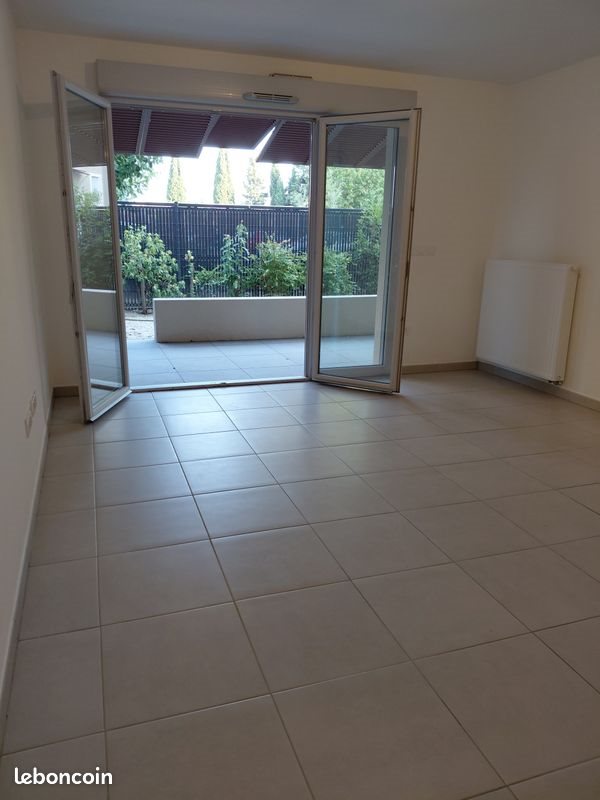 Appartement à louer, 45m², Monteux