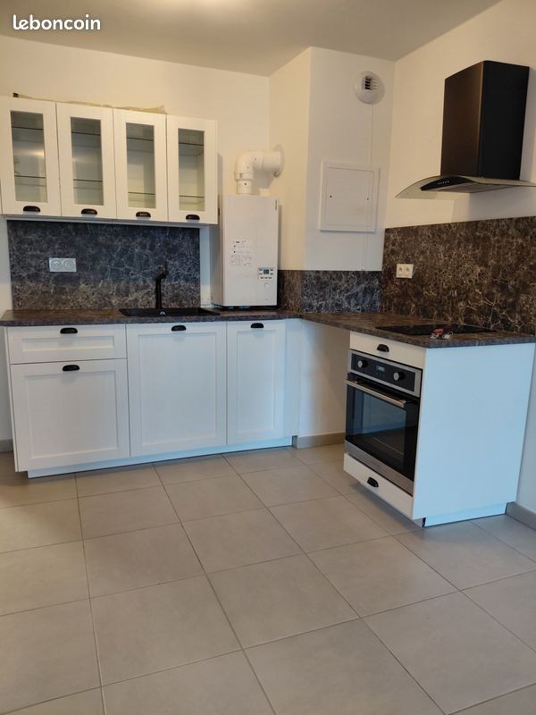 Appartement à louer, 45m², Monteux