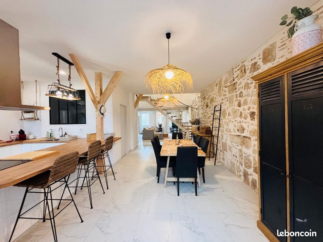 Maison à louer, 180m², Samazan