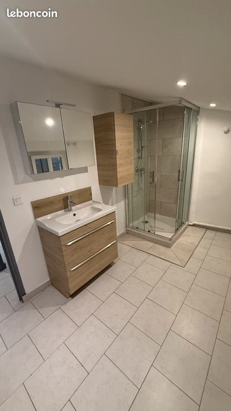 Appartement à louer, 65m², Trans-en-Provence