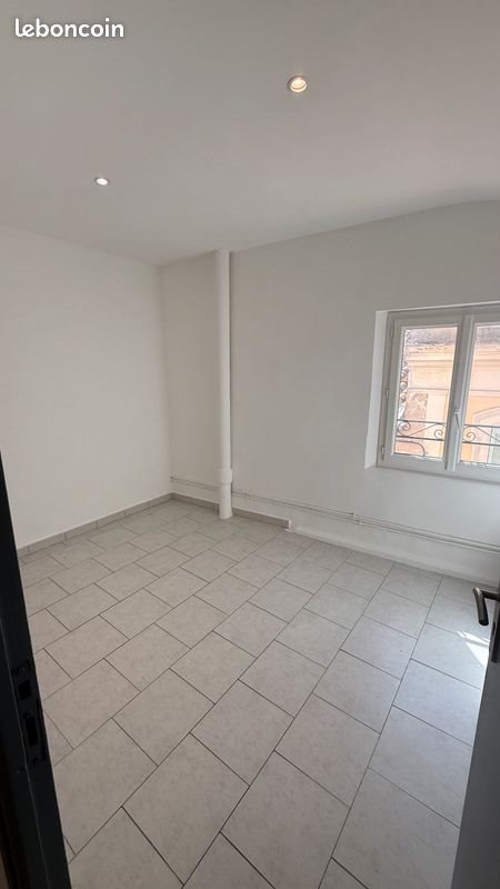 Appartement à louer, 65m², Trans-en-Provence