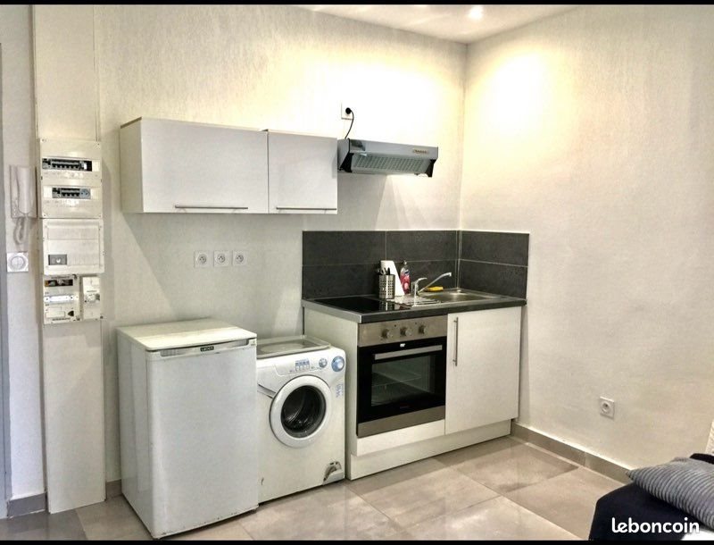 Appartement à louer, 17m², Toulon