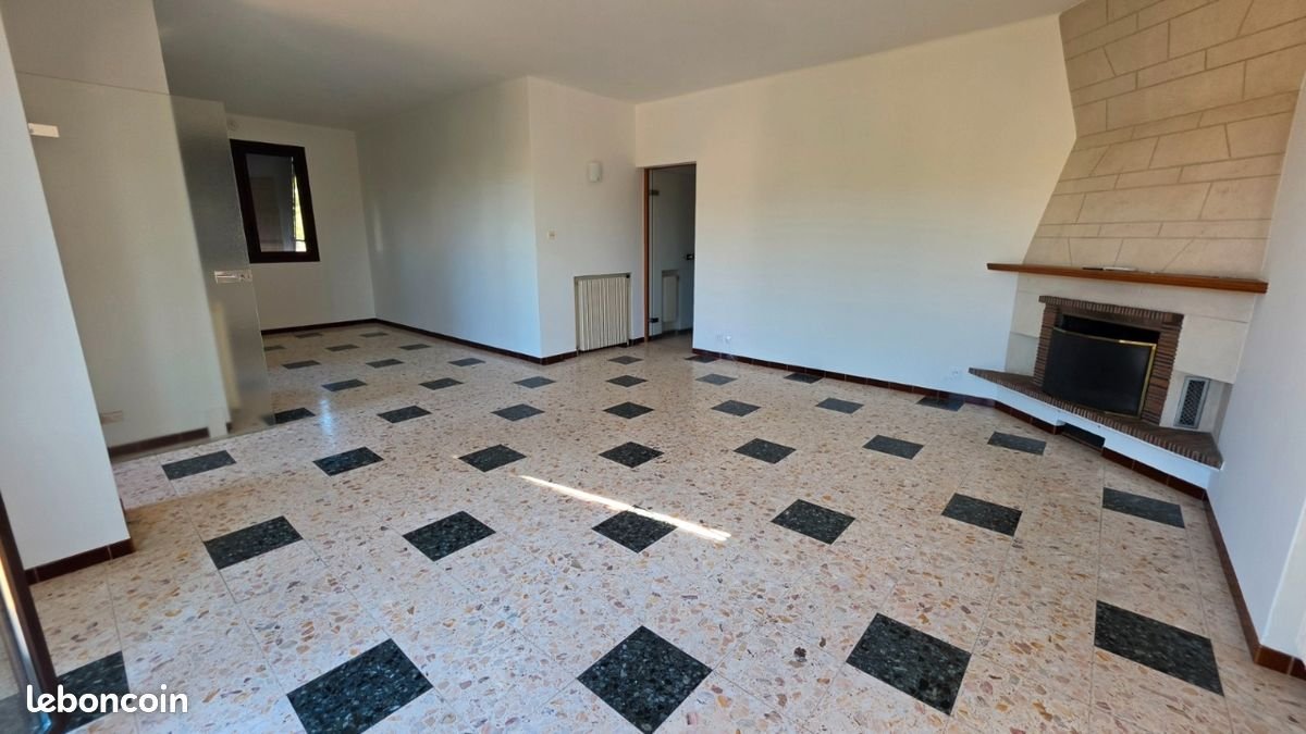 Appartement à louer, 98m², Istres