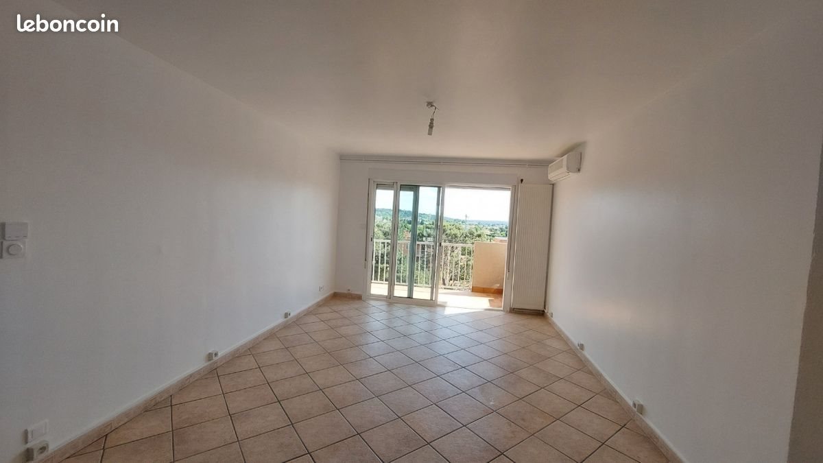 Appartement à louer, 85m², Orange