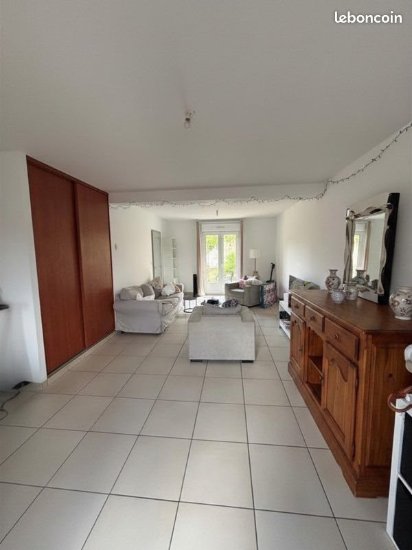 Maison à louer, 135m², Auménancourt