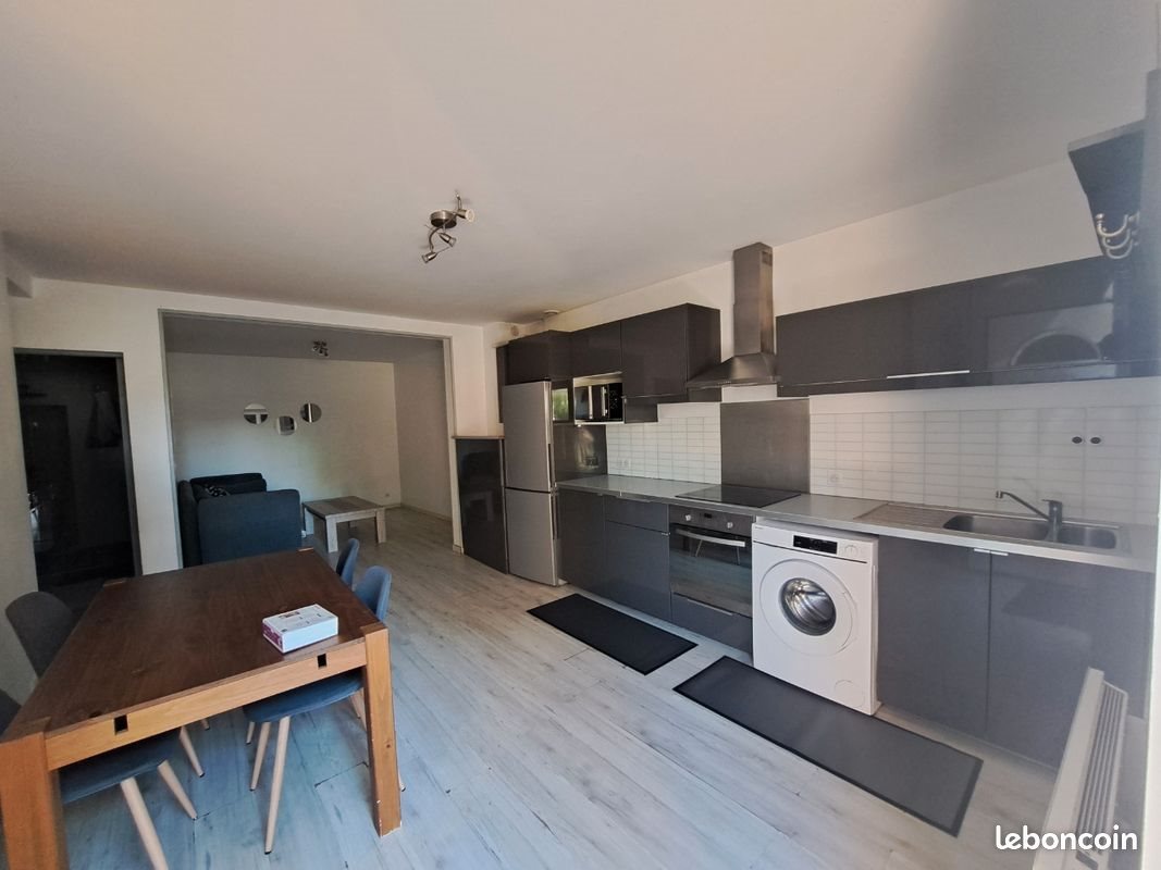 Maison à louer, 70m², Brou