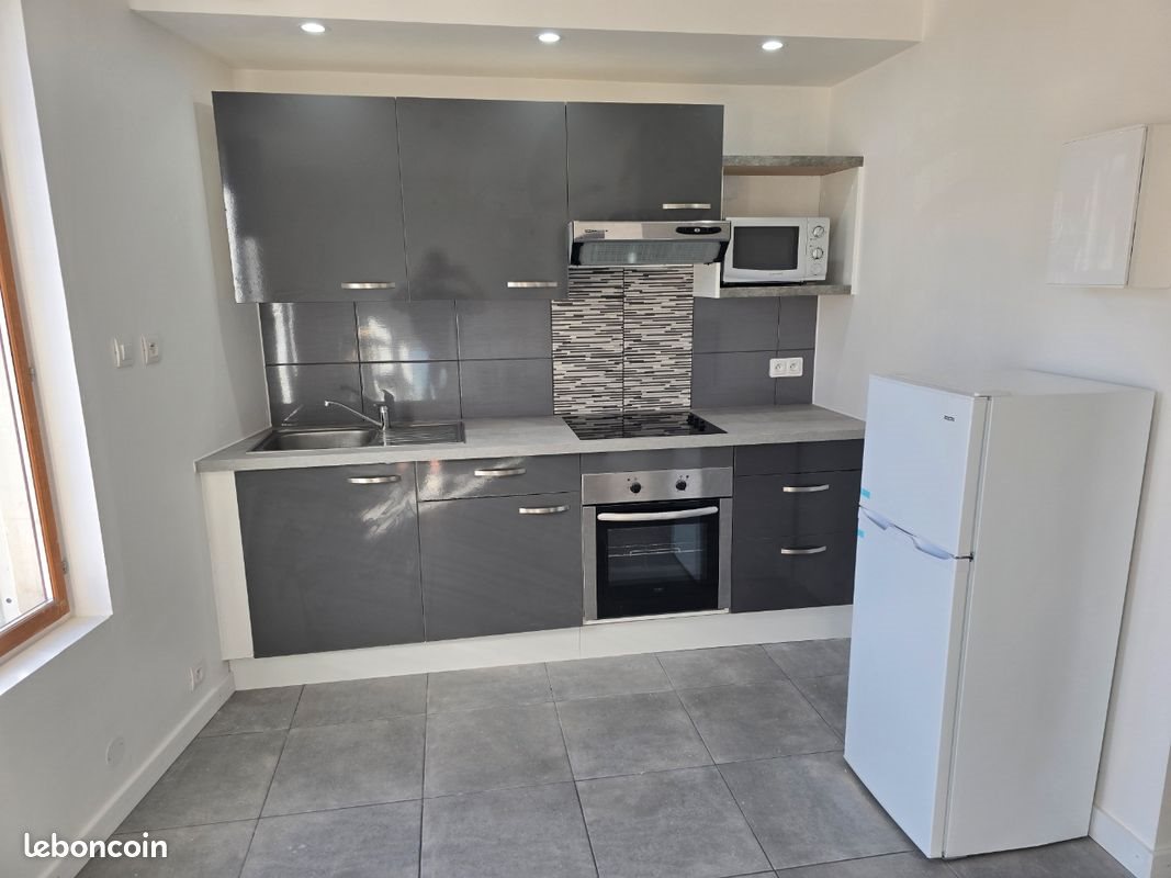Appartement à louer, 28m², Châtellerault