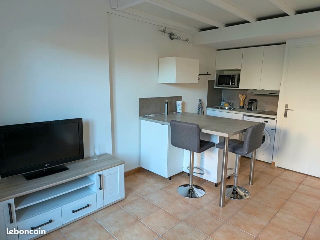 Maison à louer, 28m², Fréjus