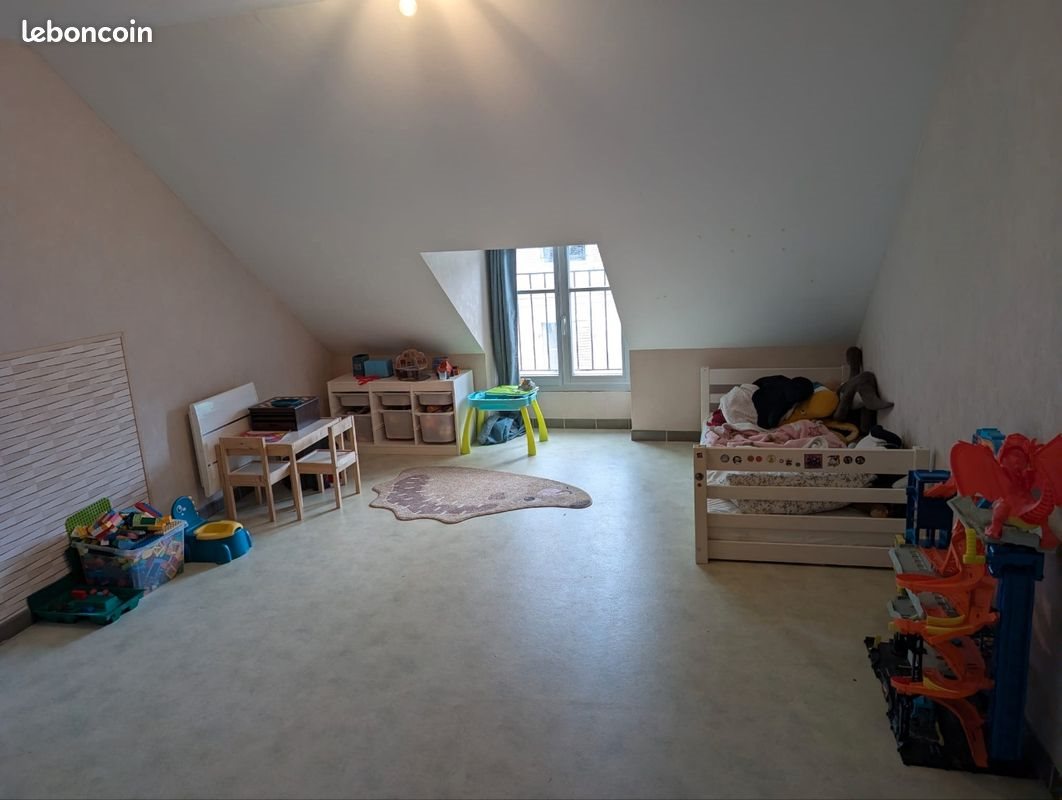 Appartement à louer, 96m², Gy
