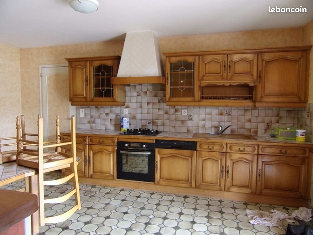 Maison à louer, 66m², Eyguières