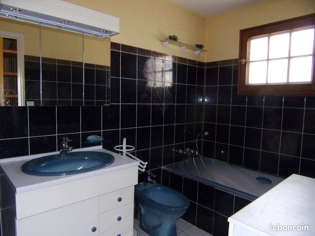Maison à louer, 66m², Eyguières