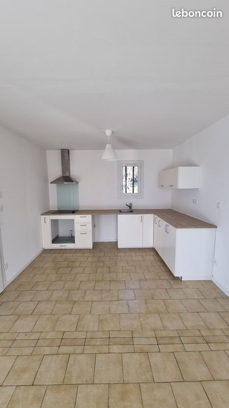 Maison à louer, 90m², Lambesc