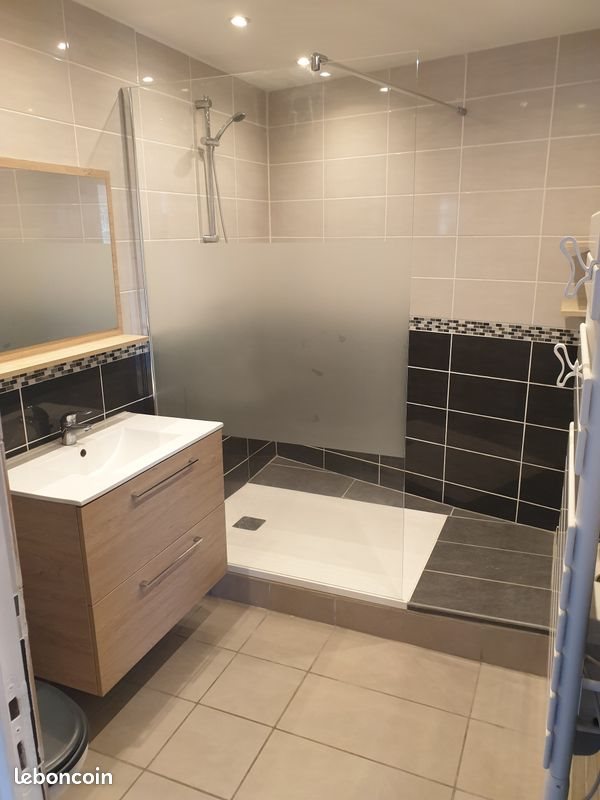 Appartement à louer, 70m², Nîmes