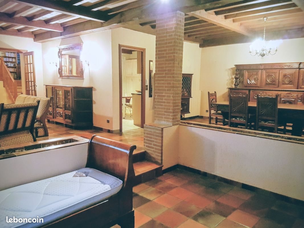 Maison à louer, 160m², Saïx
