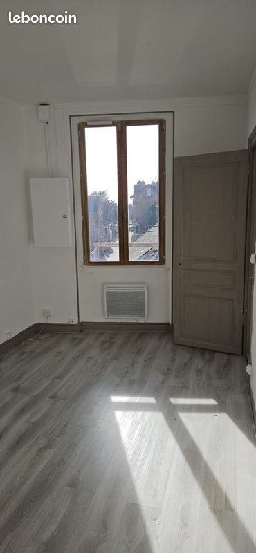 Appartement à louer, 30m², Méru