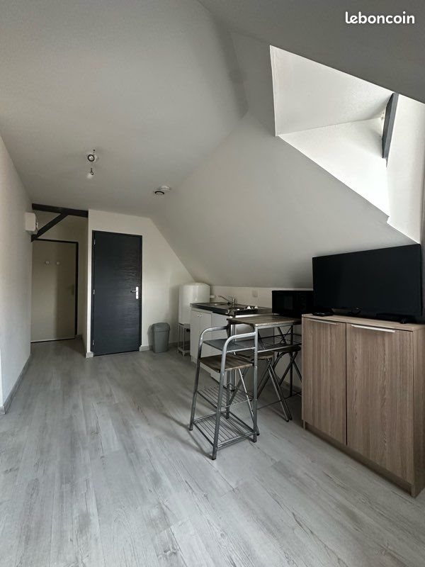 Appartement à louer, 17m², Loos