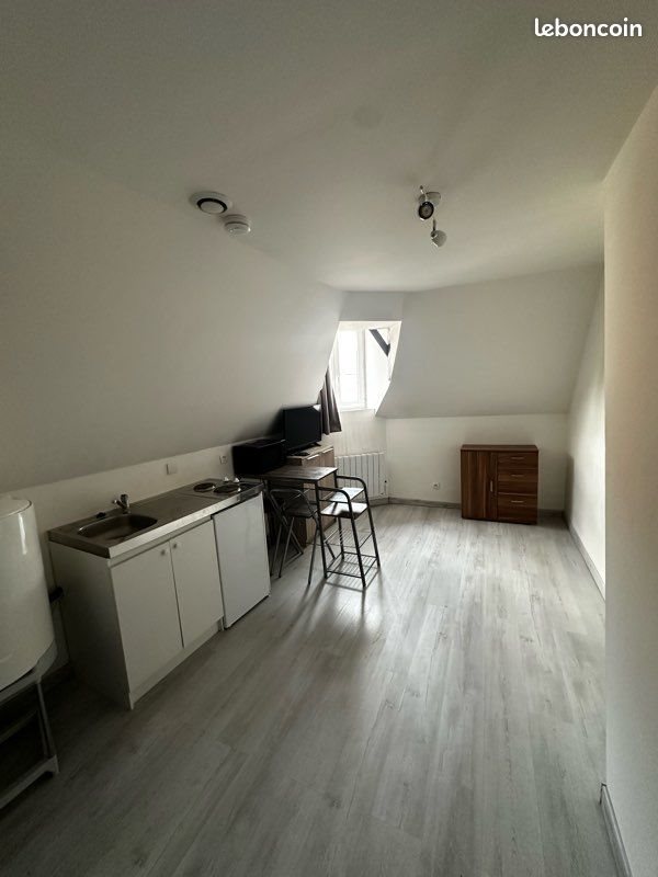 Appartement à louer, 17m², Loos
