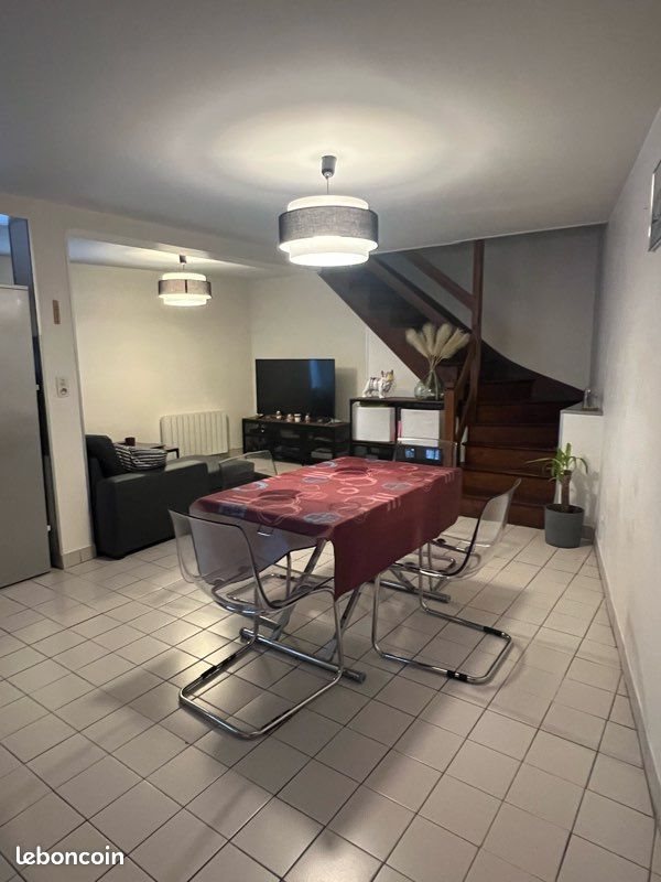 Maison à louer, 70m², Saint-Bonnet-près-Riom