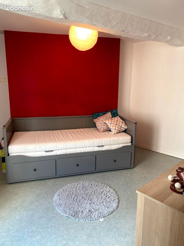 Maison à louer, 80m², Daon