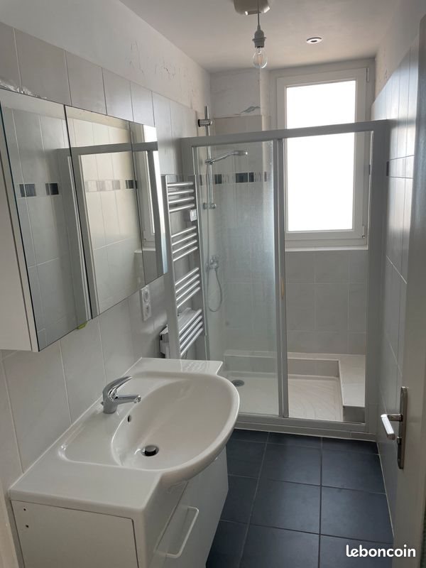 Appartement à louer, 75m², Rieupeyroux