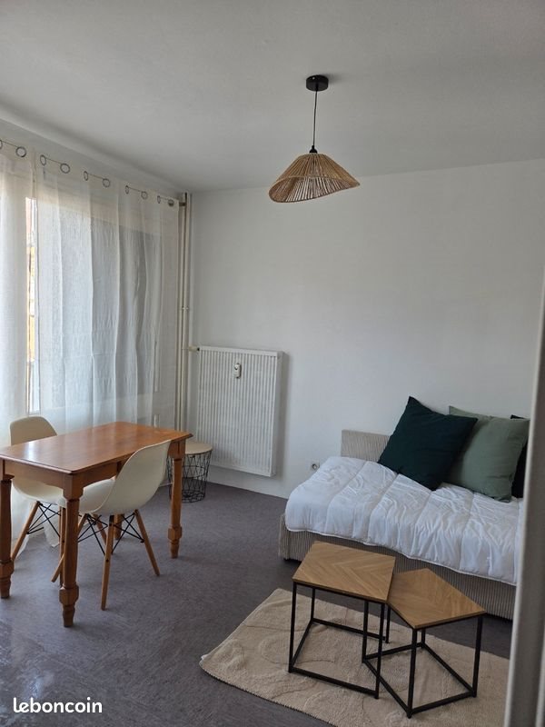 Appartement à louer, 20m², Donchery