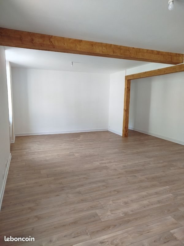 Appartement à louer, 68m², Polminhac