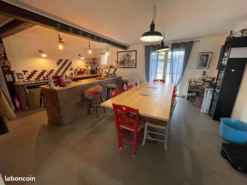 Maison à vendre, 237m², Lauraguel