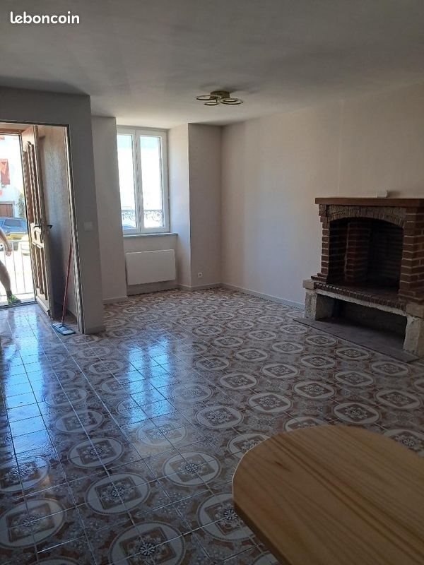 Appartement à louer, 45m², Billom