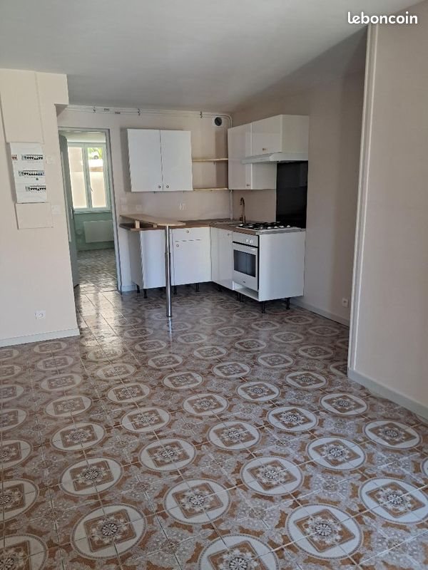 Appartement à louer, 45m², Billom