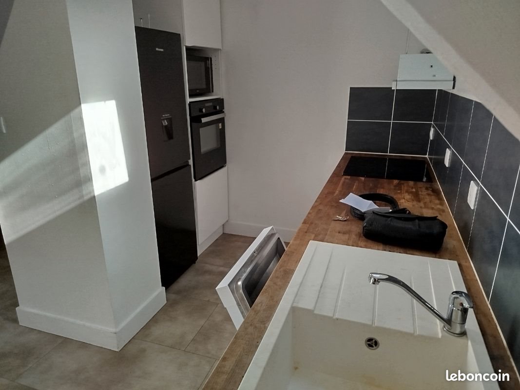Appartement à louer, 57m², Montsalvy