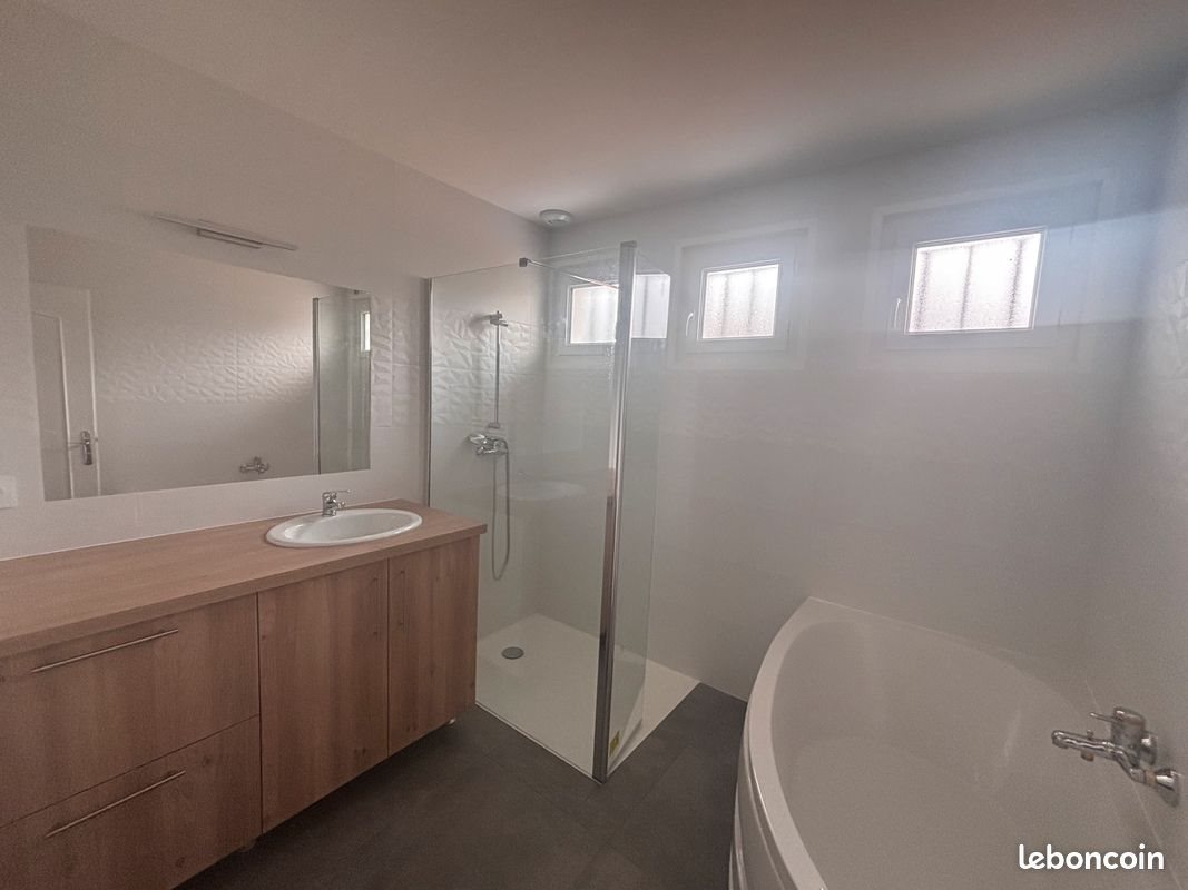 Maison à louer, 118m², Surgères